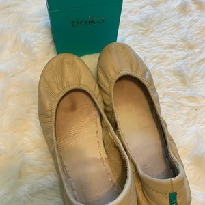 Used Cream Tieks size 6